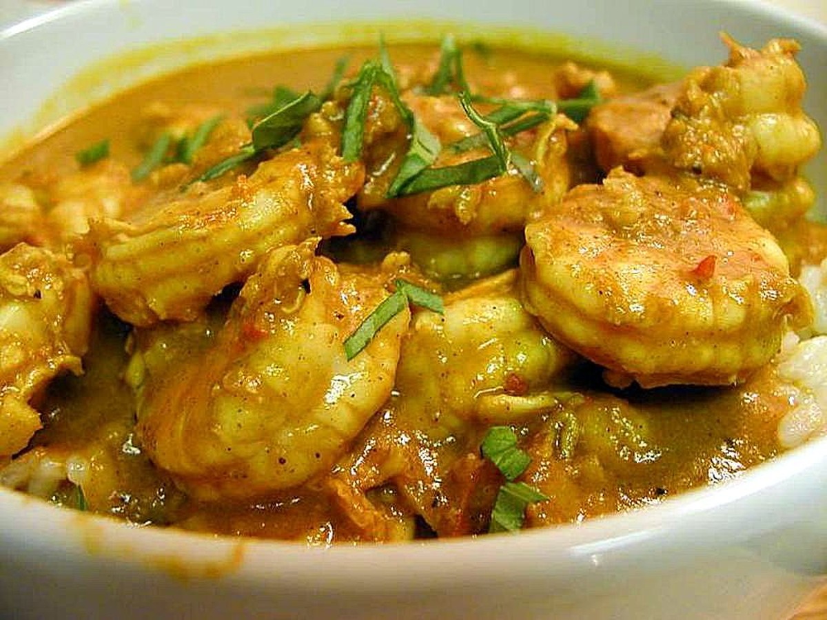 Curry de crevettes au lait de coco et aux courgettes