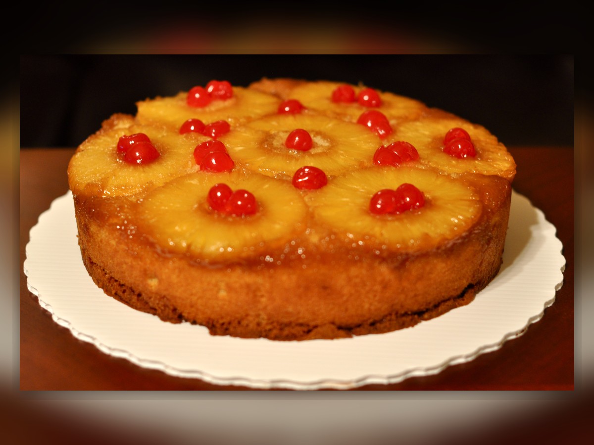 Gâteau renversé à l’ananas et à la noix de coco