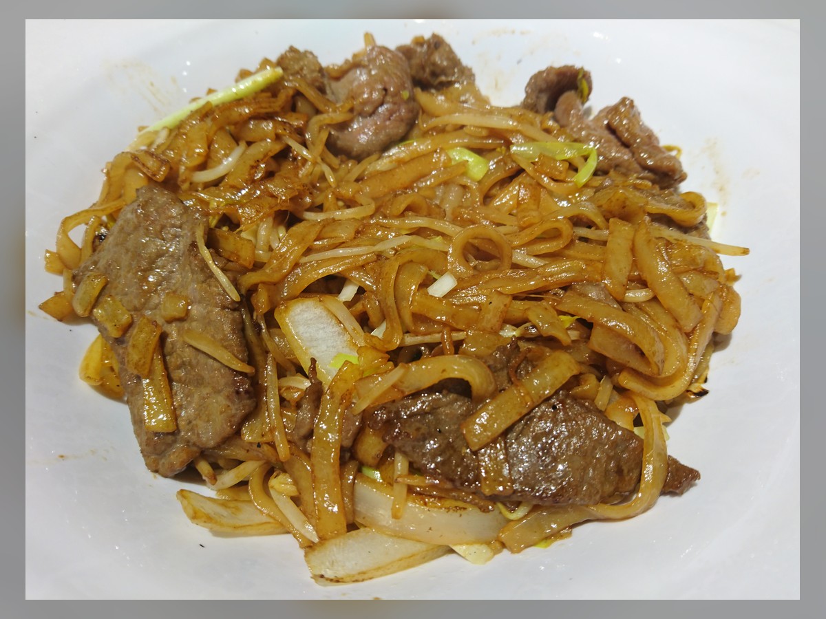 Wok de bœuf aux légumes et vermicelles de riz